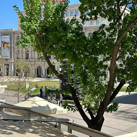 Апартаменти Plaza *